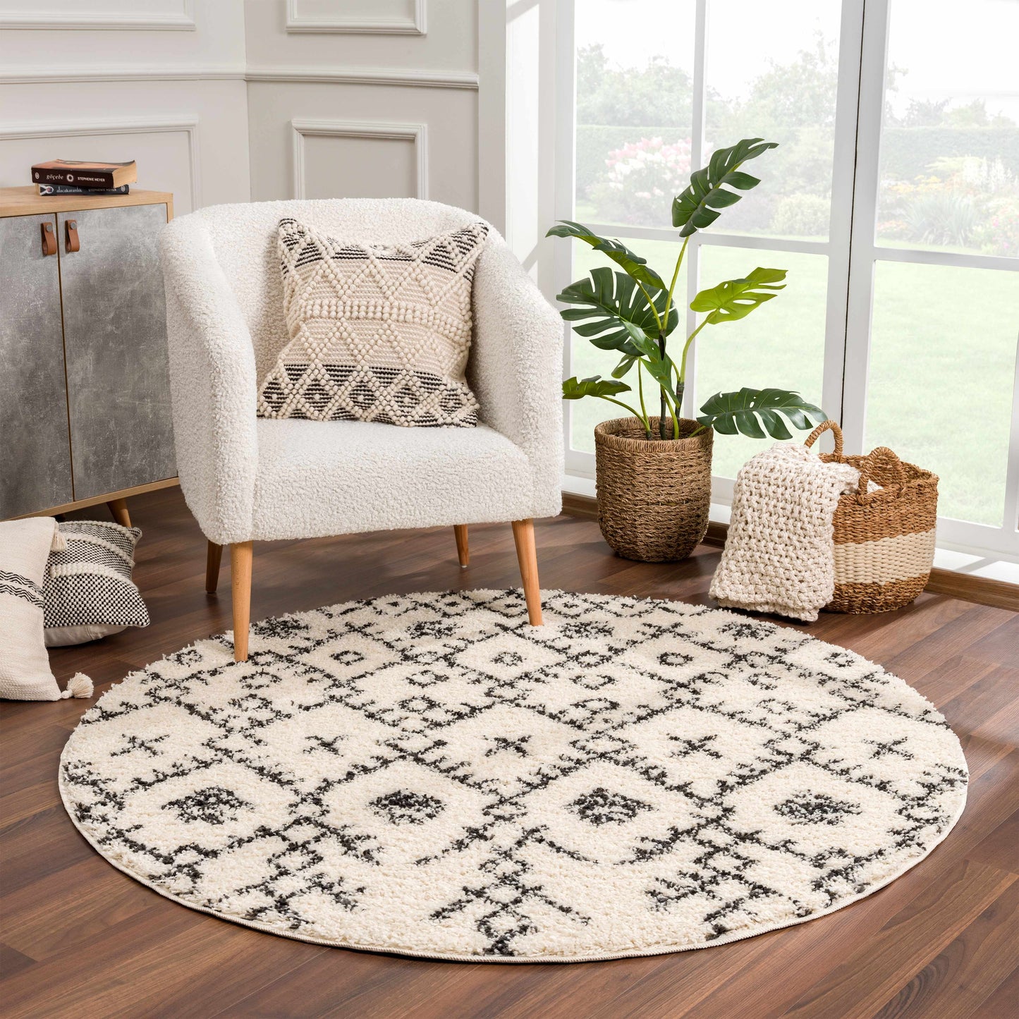 Godalming Plush Area Rug for Cozy Home Interiors