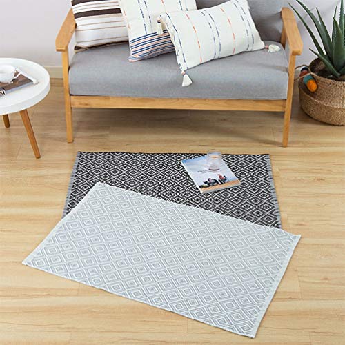 Fennco Styles Woven Classic Diamond Geometric Small Area Rug - Cotton Blend Carpet Indoor Outdoor Floor Mat for Living Room, Entryway, Bedroom and Floor Décor