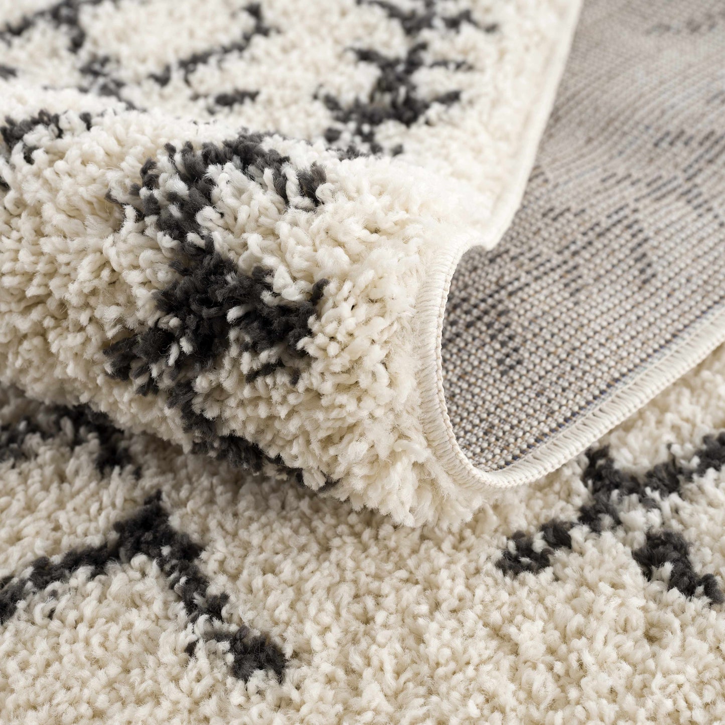 Godalming Plush Area Rug for Cozy Home Interiors