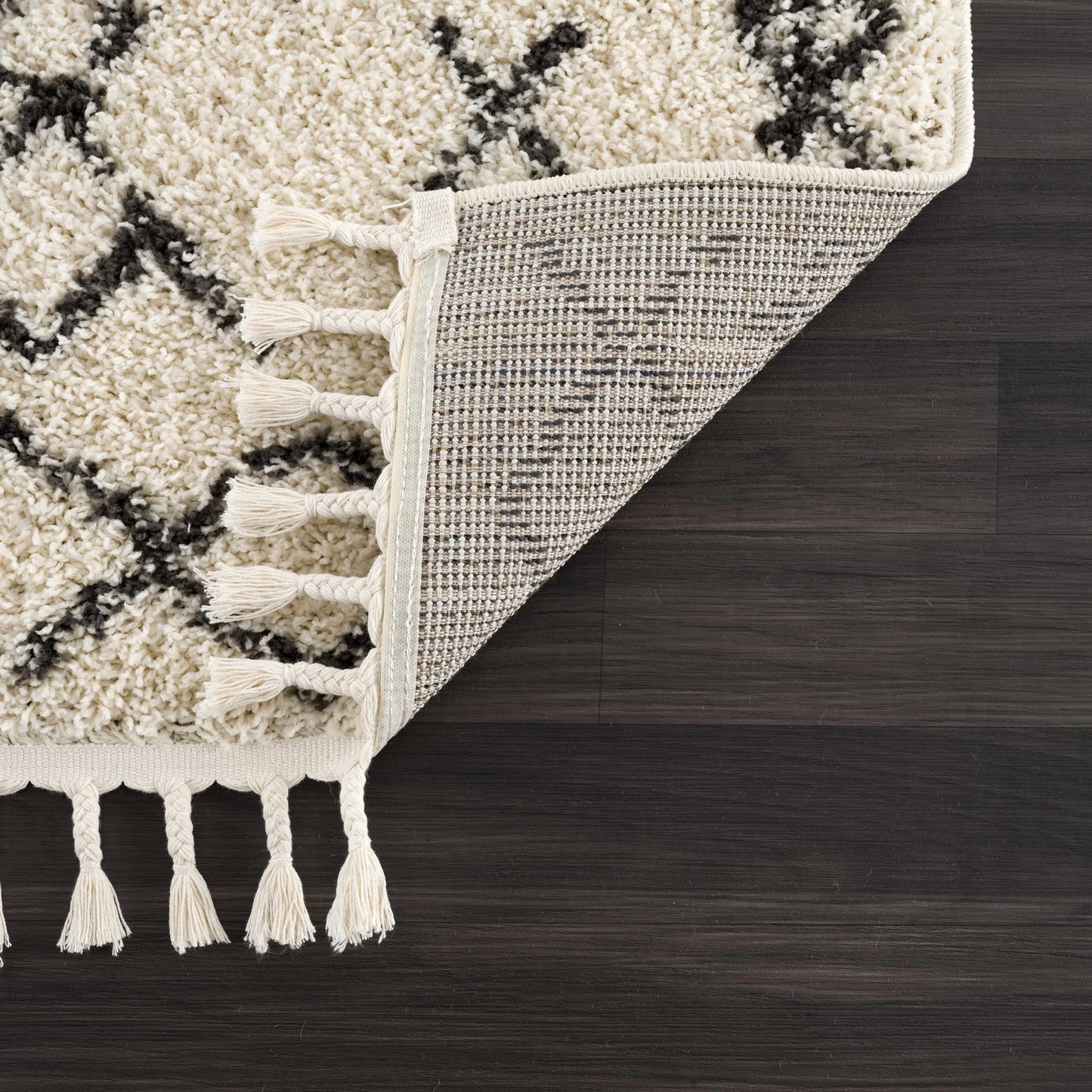 Godalming Plush Area Rug for Cozy Home Interiors