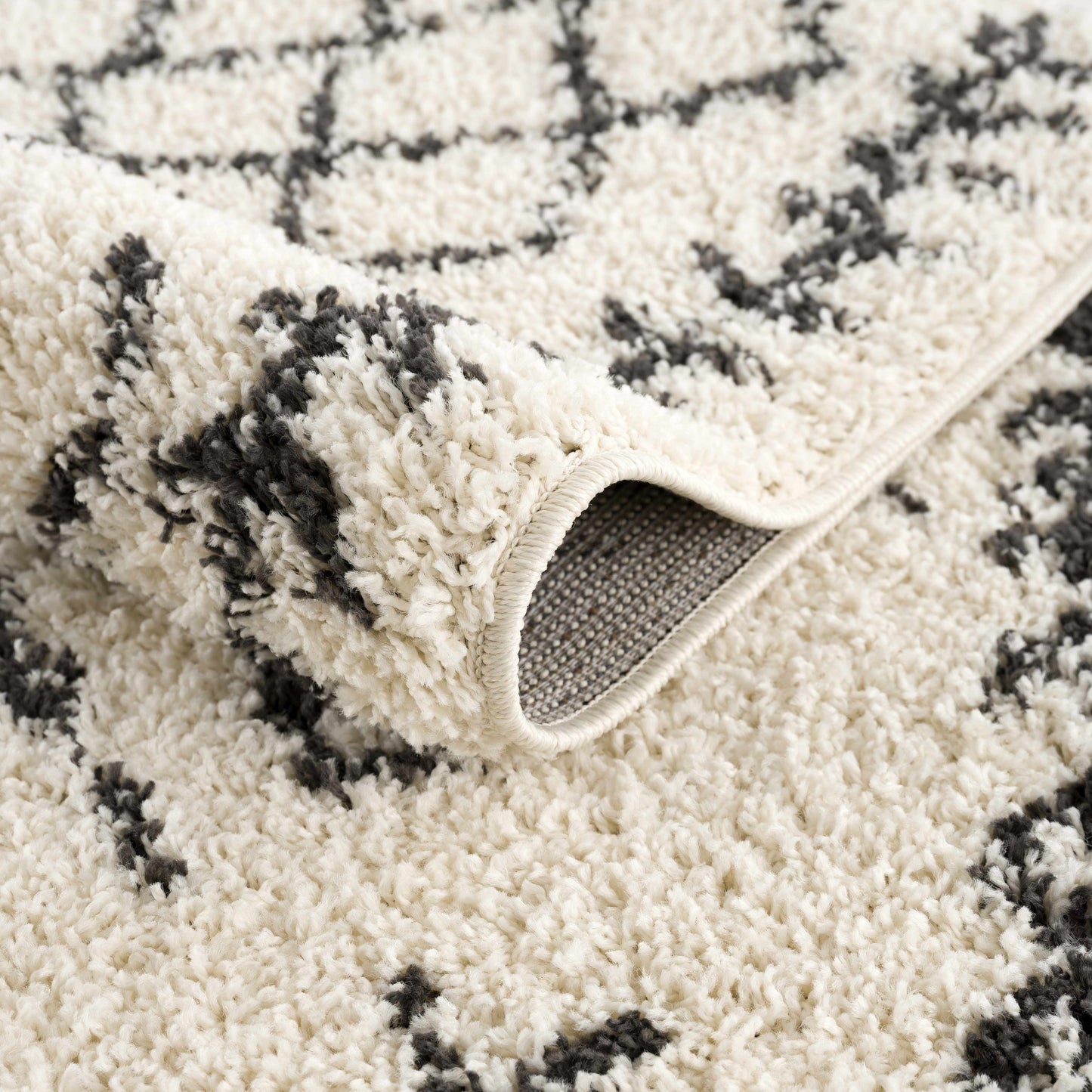 Godalming Plush Area Rug for Cozy Home Interiors