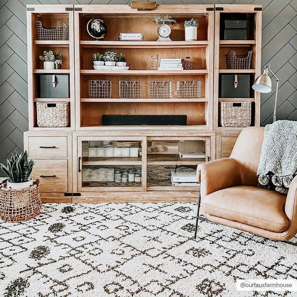 Godalming Plush Area Rug for Cozy Home Interiors